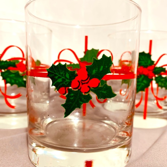 (Set of 5) Vintage Christmas Rock Glasses - Picture 4 of 5